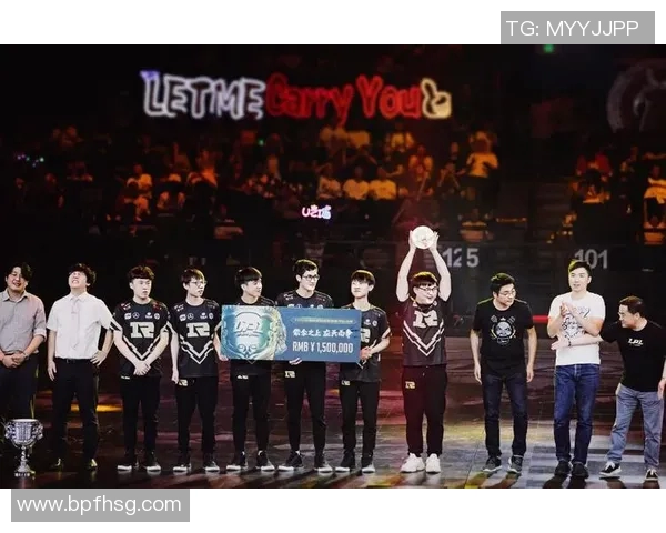 热议王者荣耀RNG团队配合新策略引发电竞圈热潮与讨论